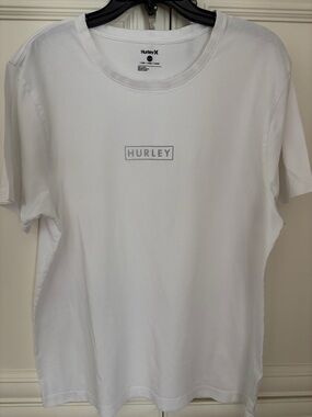 Men’s XL Hurley White Short Sleeve Tee with Reflective Center Logo